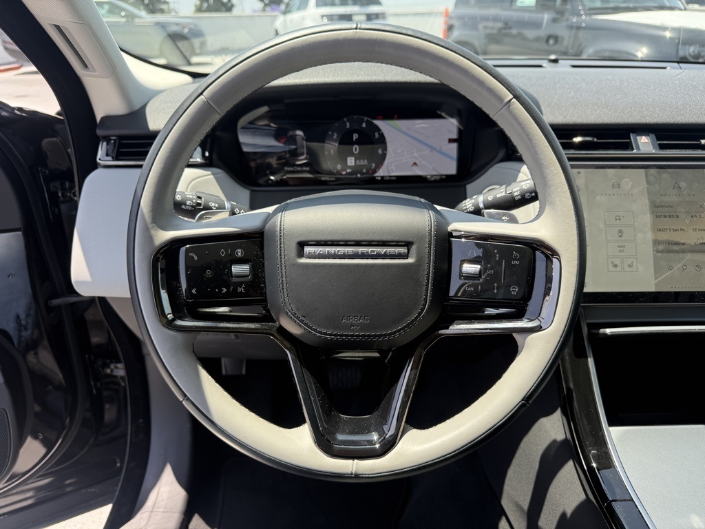 Used 2025 Black Land Rover S image 15