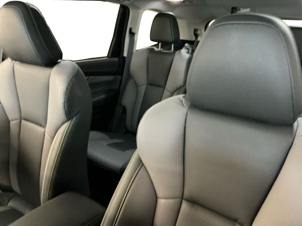 2023 Subaru Ascent Onyx Edition photo 18