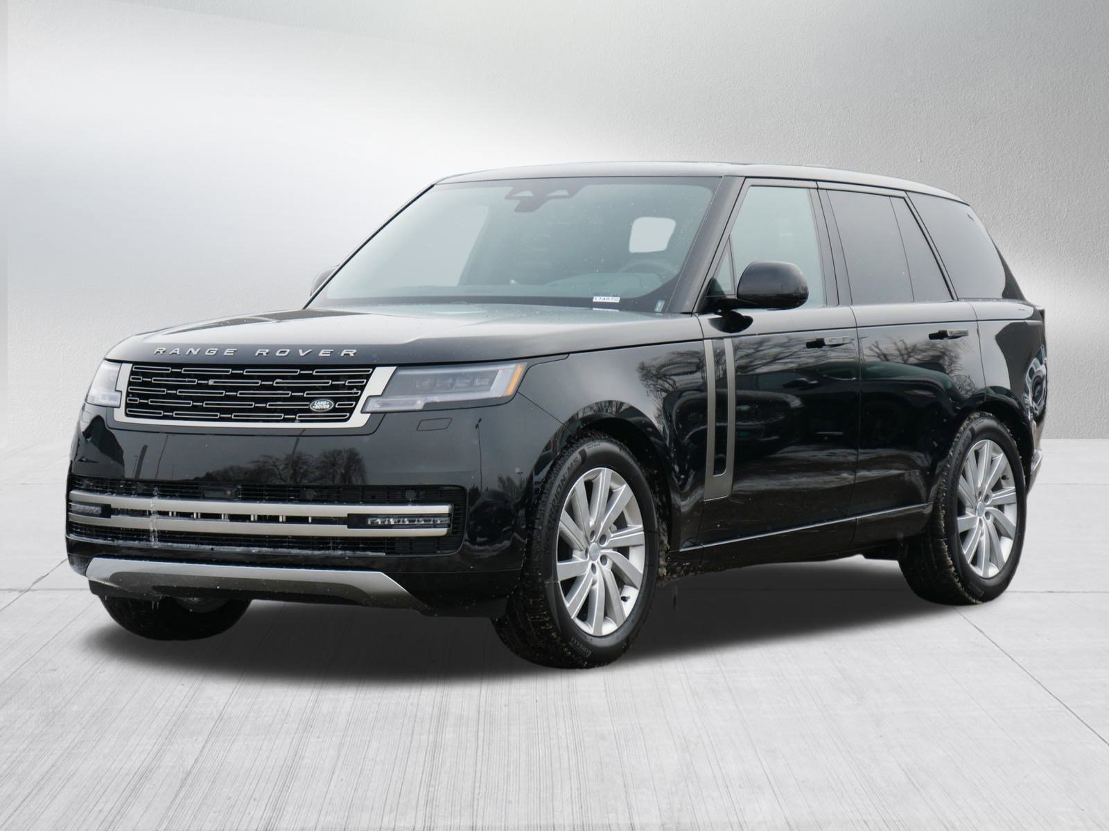 2025 Land Rover Range Rover SE's photo