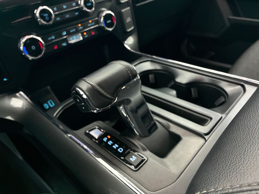 2023 Ford F-150 XLT photo 19