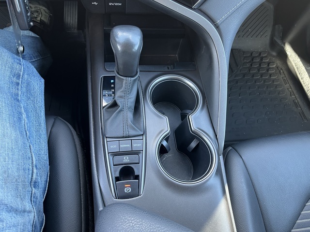 2023 Toyota Camry SE photo 14