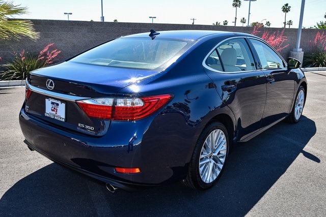 2014 Lexus ES 350 photo 3