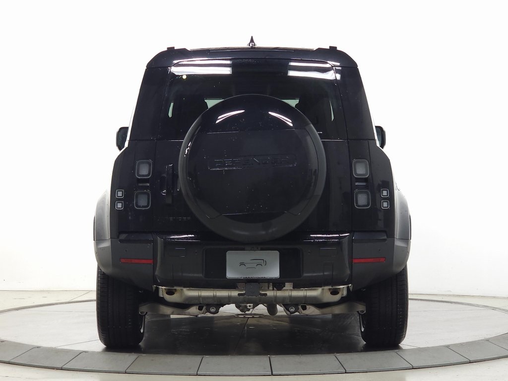 2026 LAND ROVER DEFENDER - Image 4