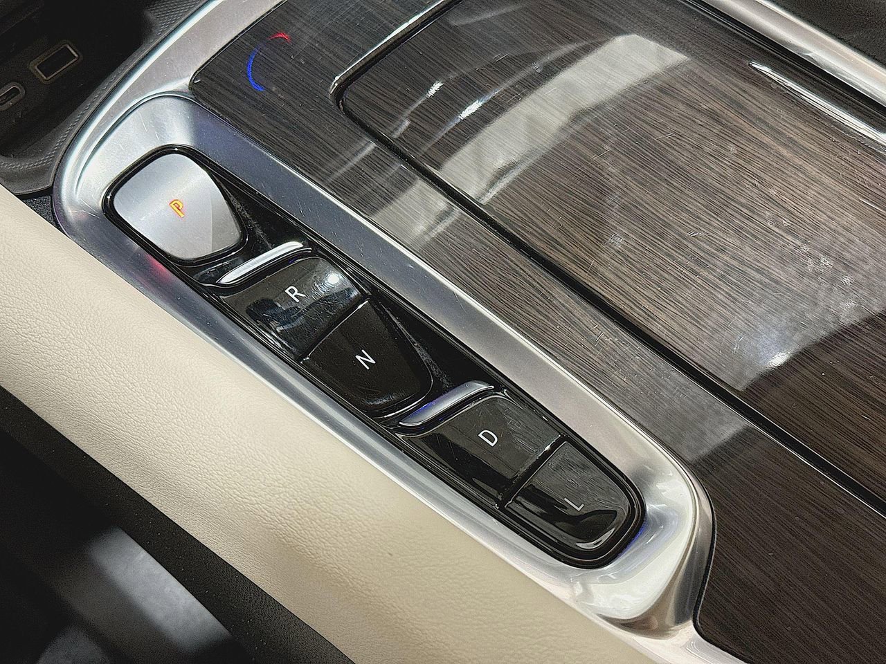 2022 Buick Enclave Essence photo 14