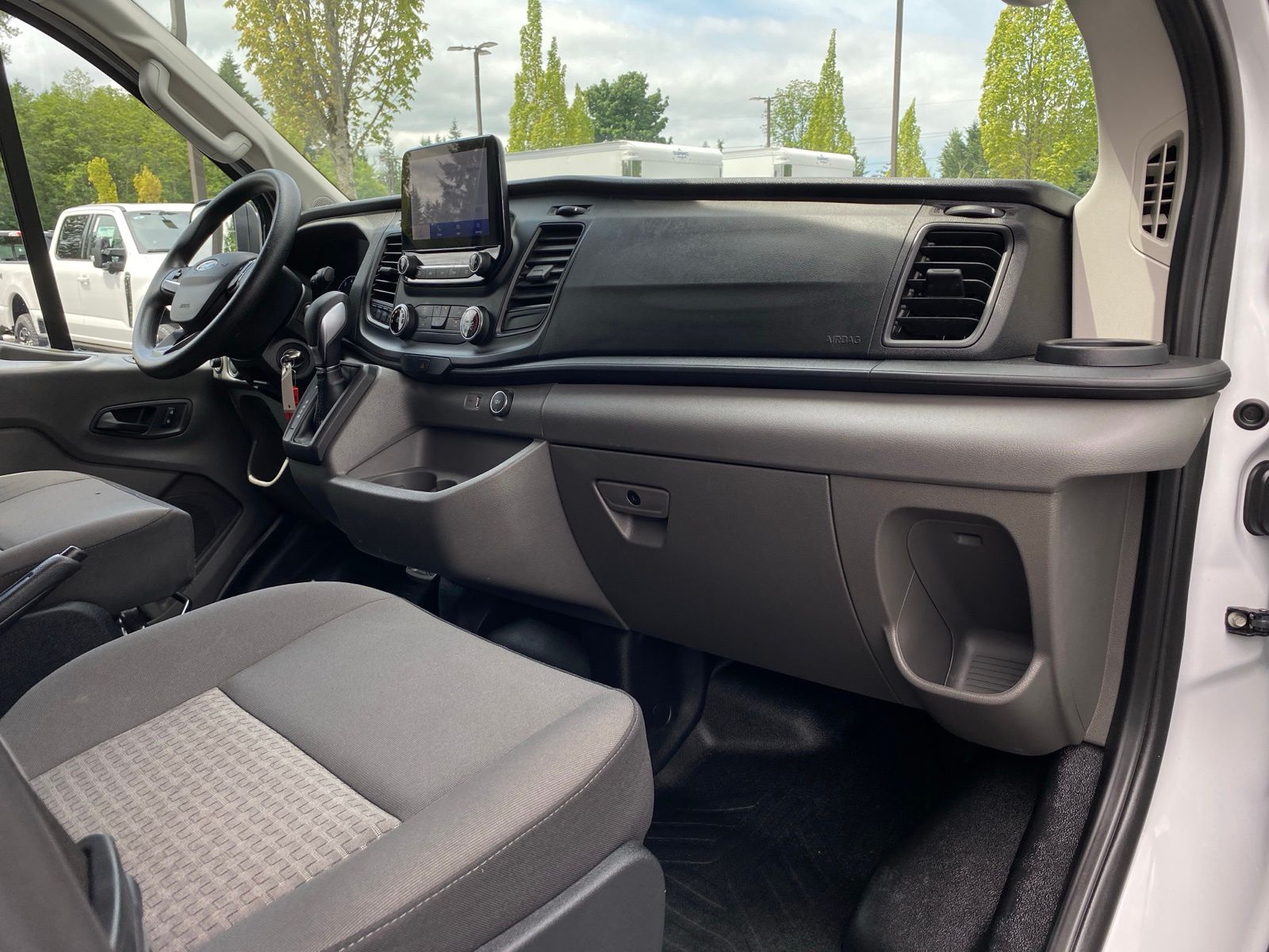 2020 Ford Transit photo 18