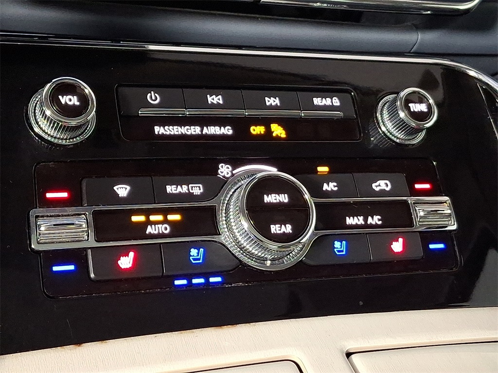 2019 Lincoln Navigator Black Label photo 15