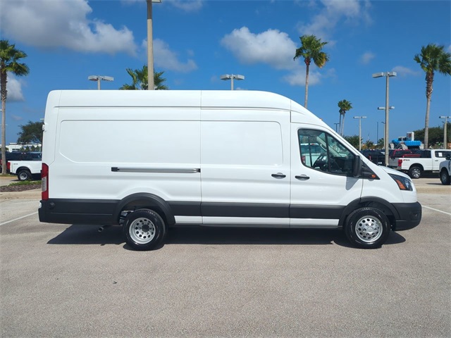 2025 Ford Transit Cargo Van photo 3
