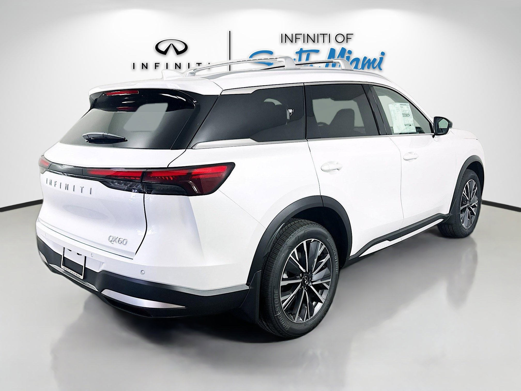 2026 Infiniti QX60 Luxe photo 4