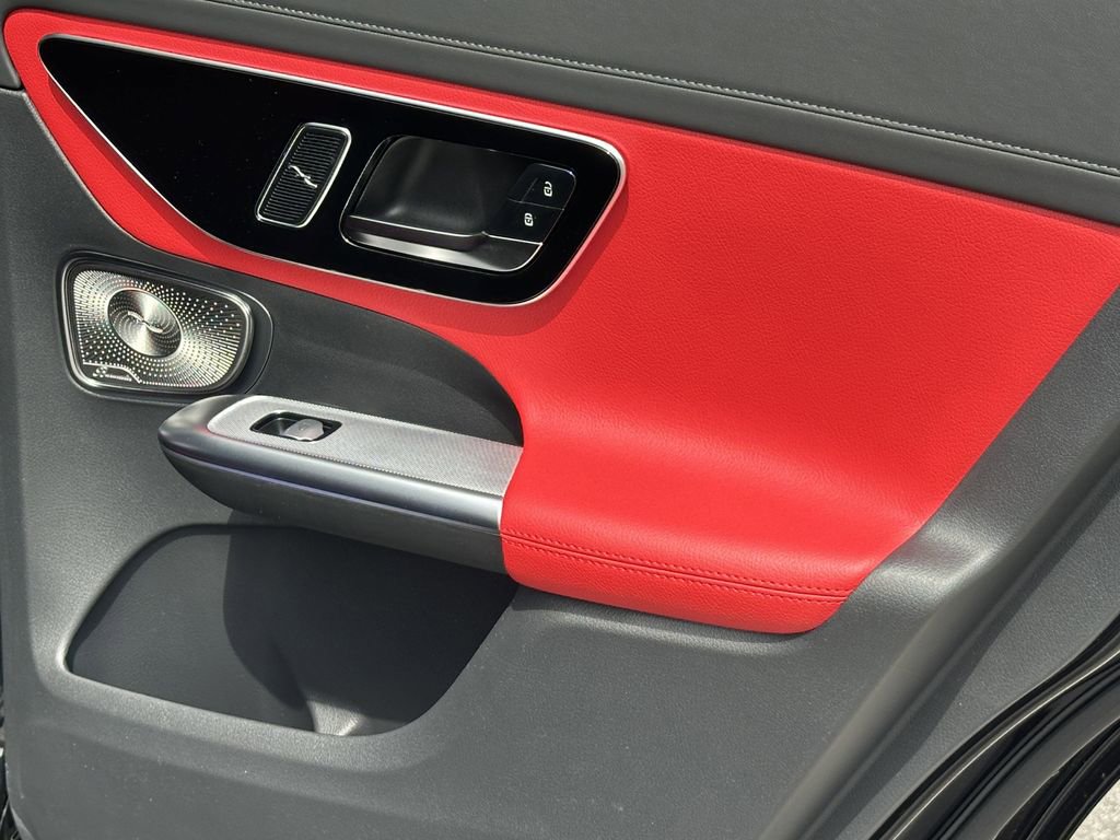 2025 Mercedes Benz GLC 300 4MATIC photo 19