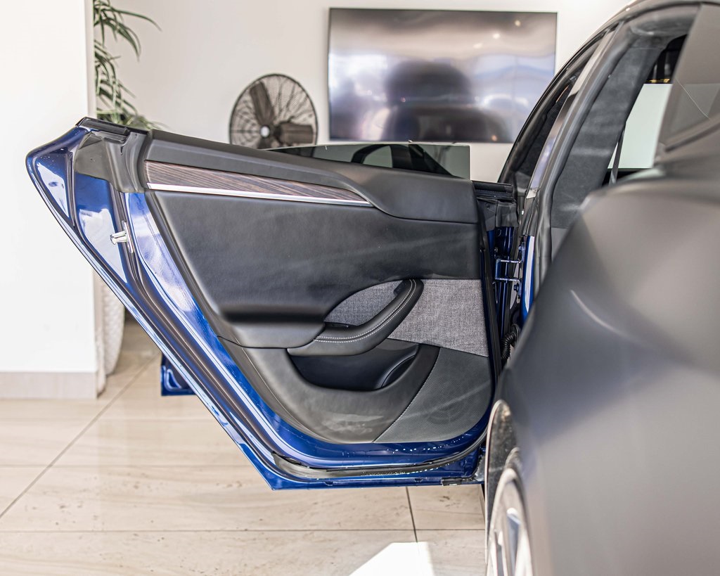 2021 TESLA MODEL S - Image 28