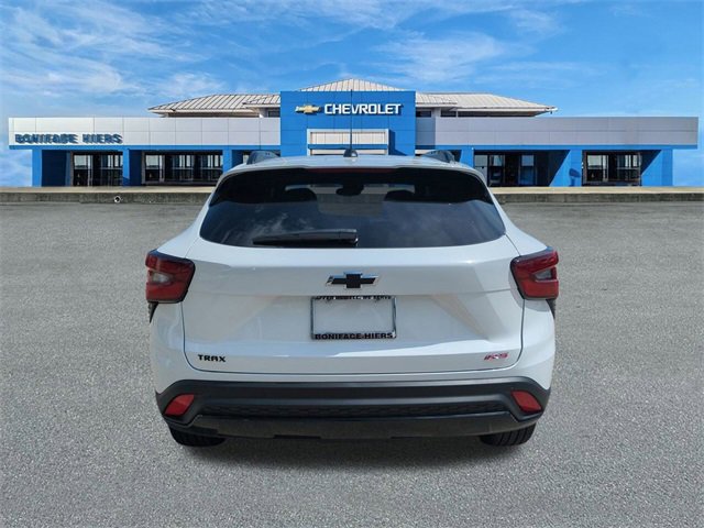 2025 Chevrolet Trax photo 4