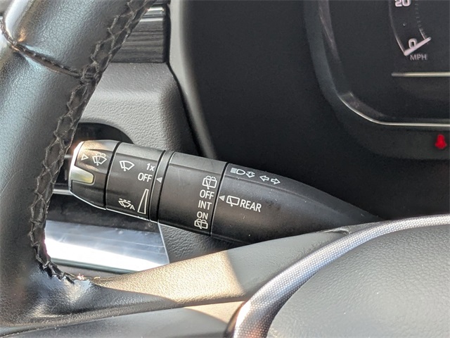 2023 Gmc Yukon SLT photo 13