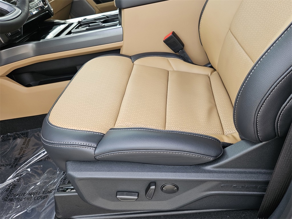 2025 Ford F-250 Lariat photo 15