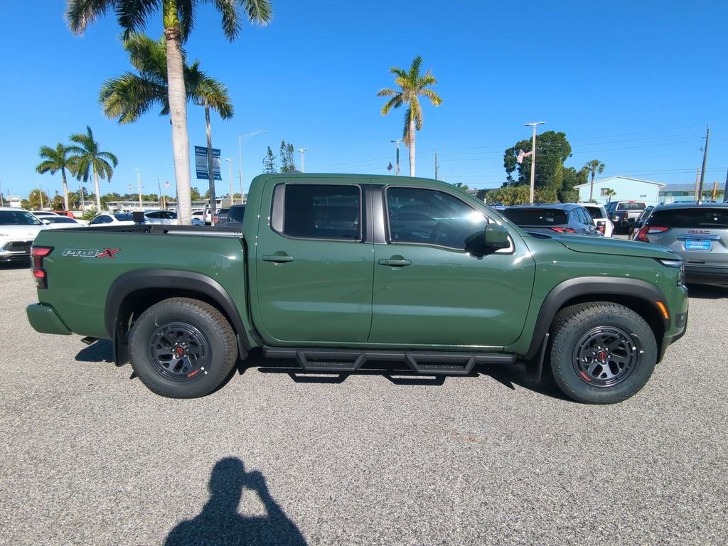 2026 Nissan Frontier PRO-X photo 3
