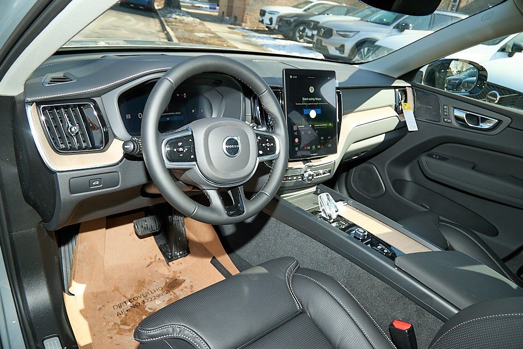 2026 VOLVO XC60 - Image 11