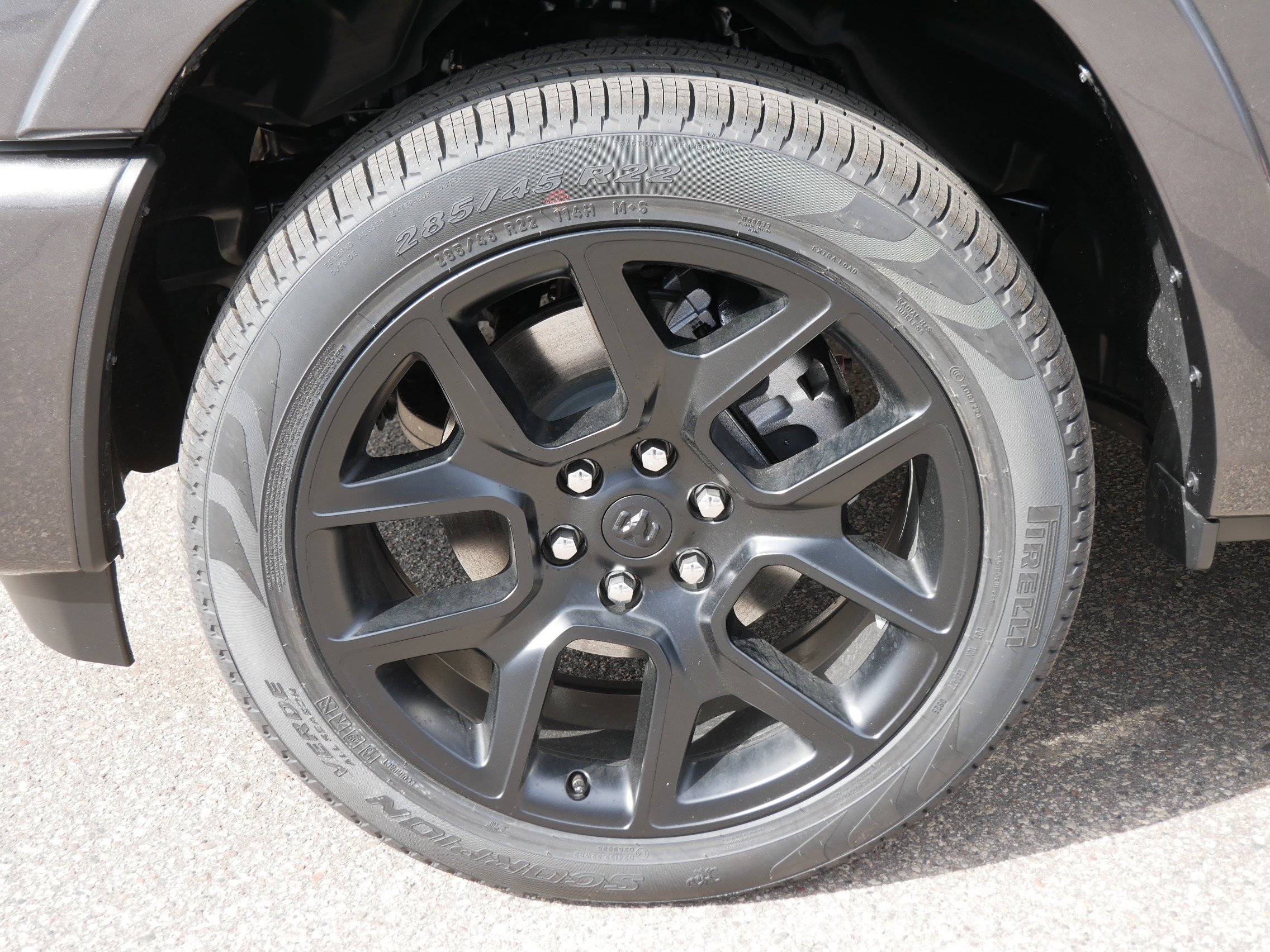 2025 Ram 1500 Laramie photo 6