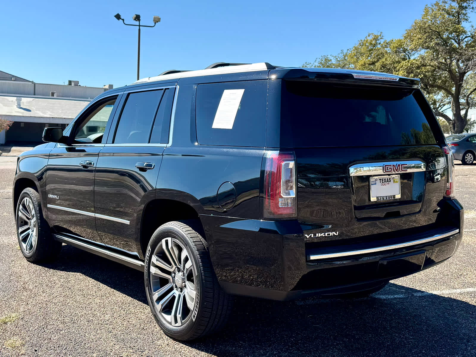 2019 Gmc Yukon Denali photo 3