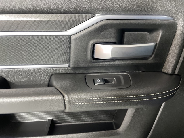 2025 Ram 2500 Big Horn photo 33