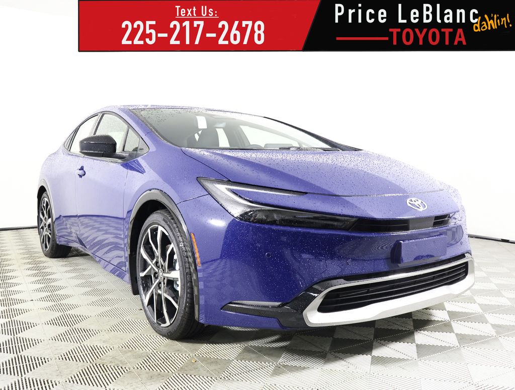 2026 Toyota Prius XSE's photo