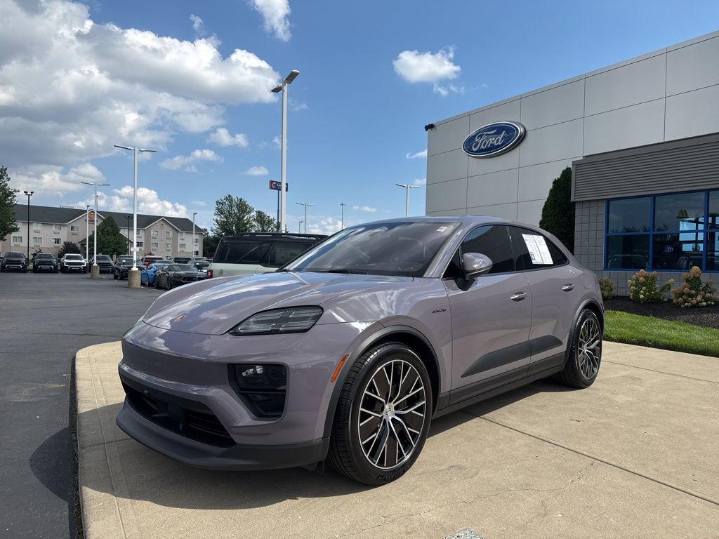 Used 2024 Porsche Macan Base with VIN WP1AA2XA7RL002542 for sale in Cuyahoga Falls, OH