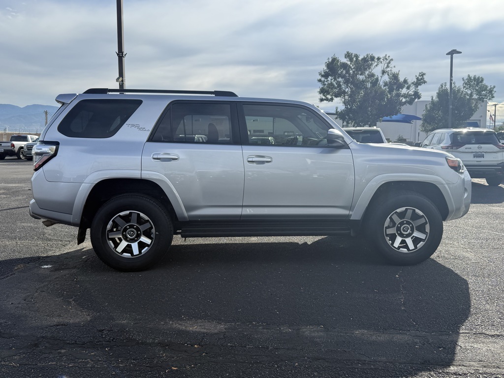 2023 Toyota 4Runner TRD Off-Road photo 4