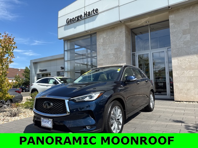 2022 Infiniti QX50 Essential photo 3