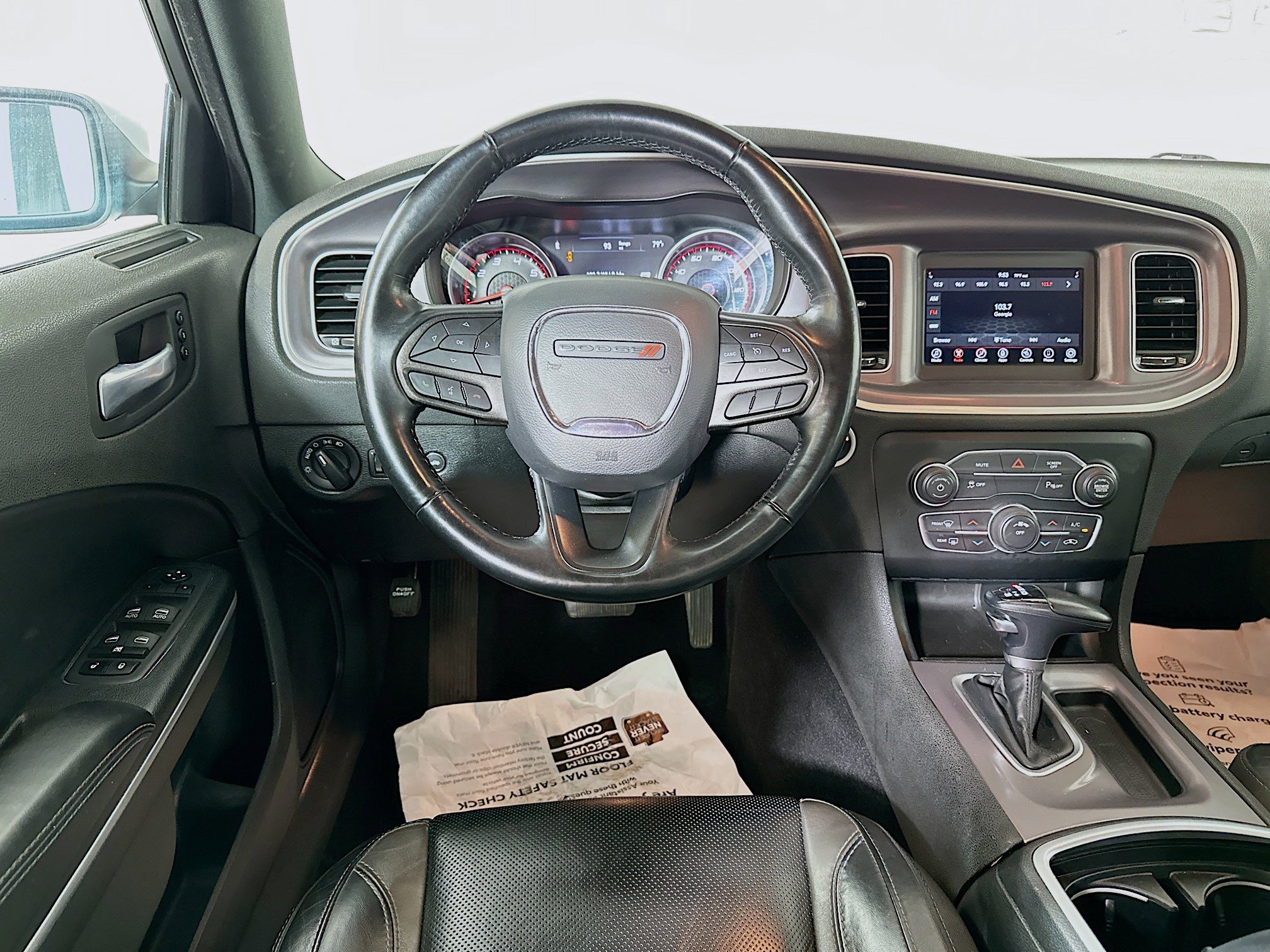 2022 Dodge Charger SXT photo 19