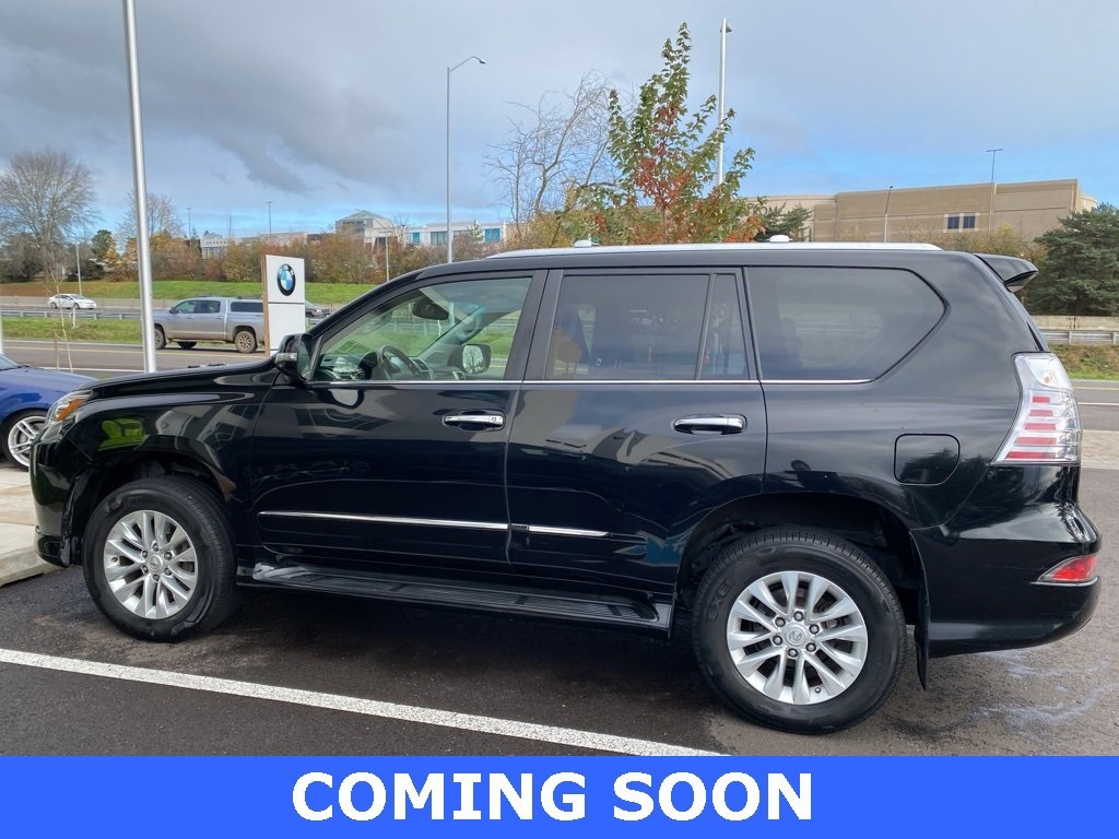 2016 Lexus GX 460 photo 3