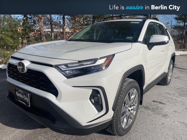 2025 Toyota RAV4 XLE Premium's photo