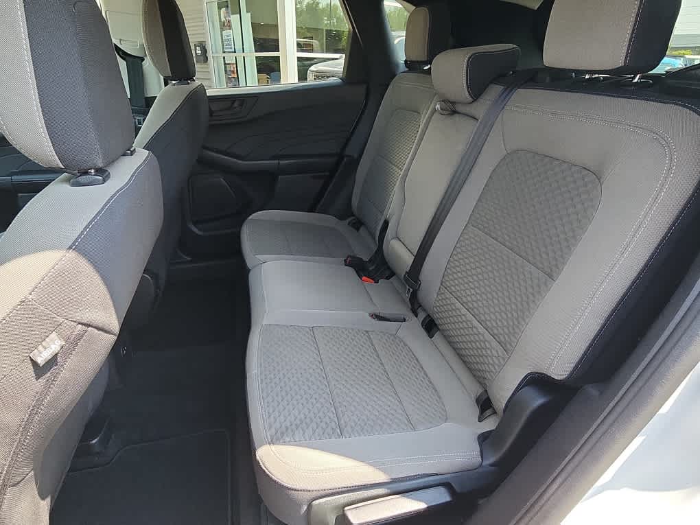 2022 Ford Escape SE photo 3