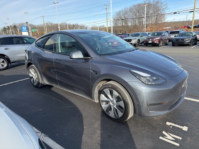 2023 Tesla Model Y Long Range's photo
