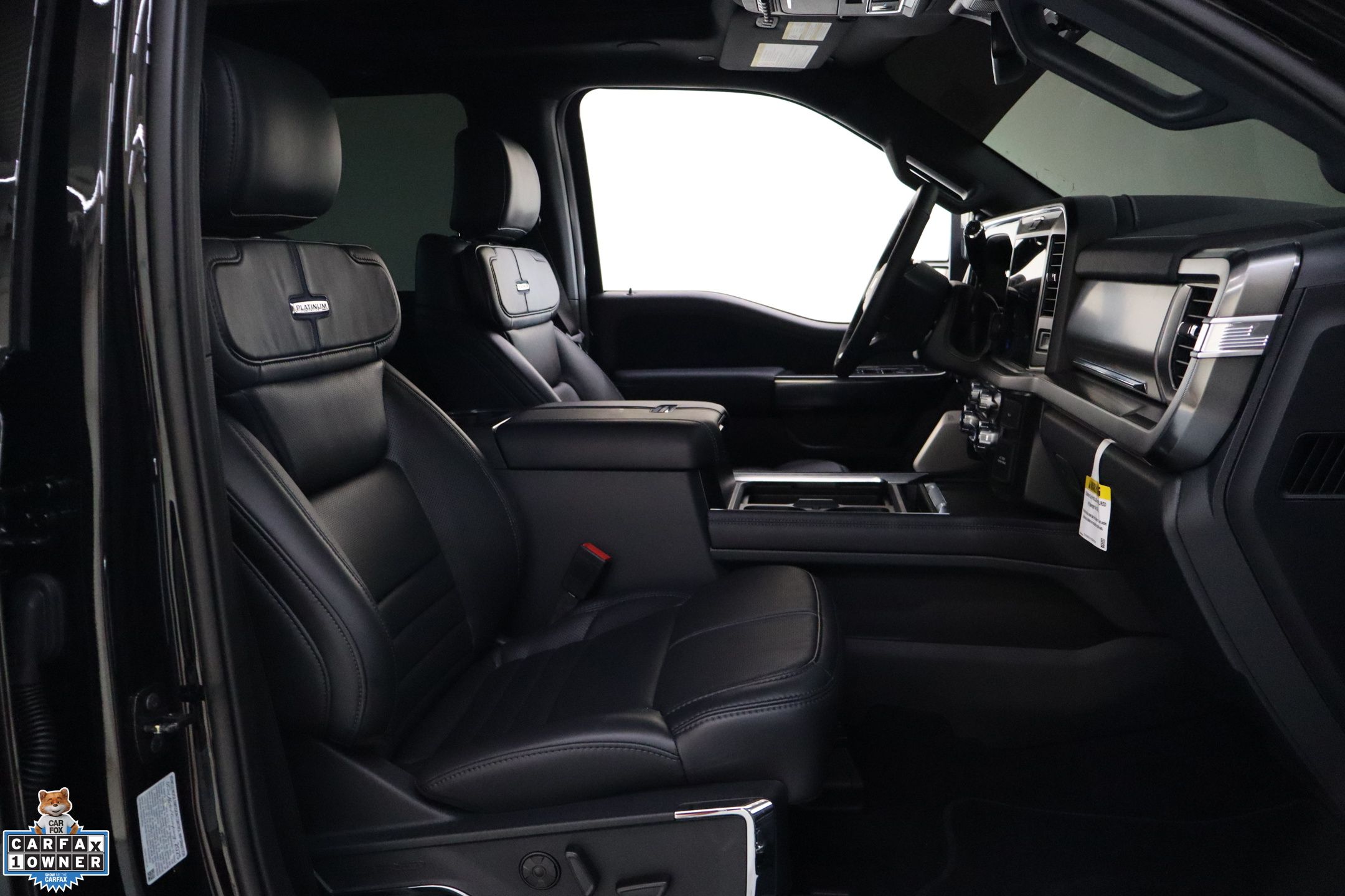 2025 Ford F-450 photo 32