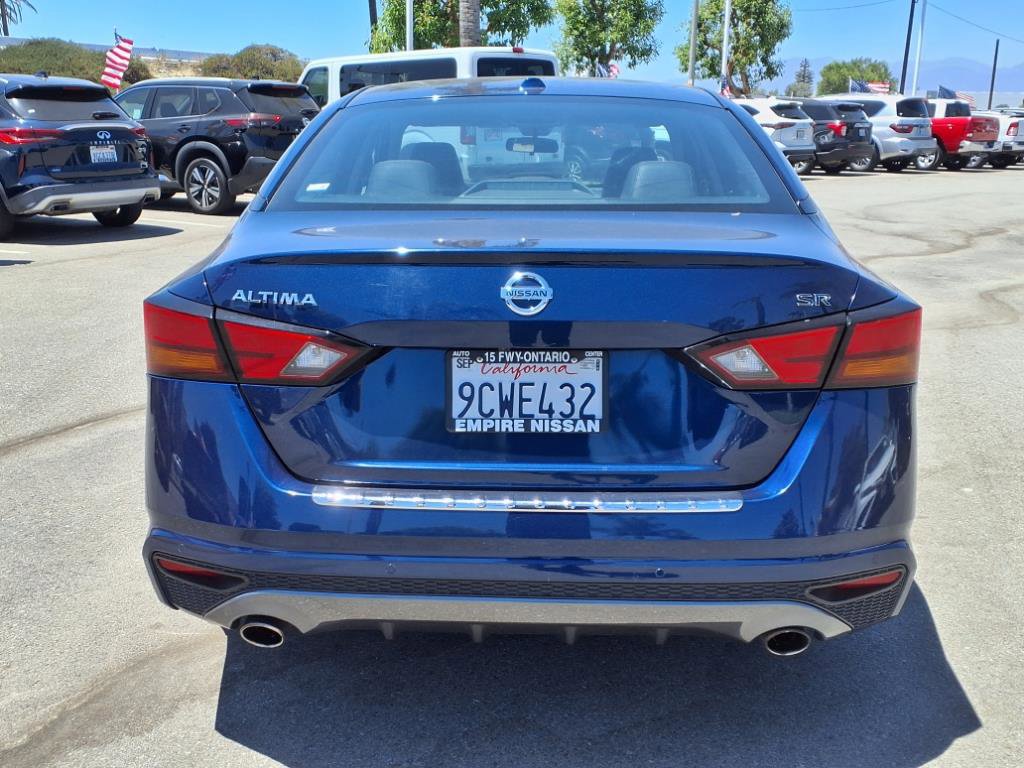 2022 Nissan Altima 2.5 SR photo 4