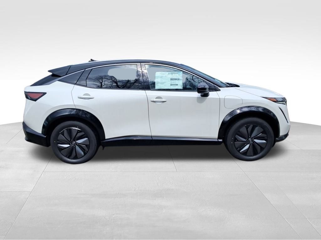 2025 Nissan ARIYA Engage e-4ORCE photo 6