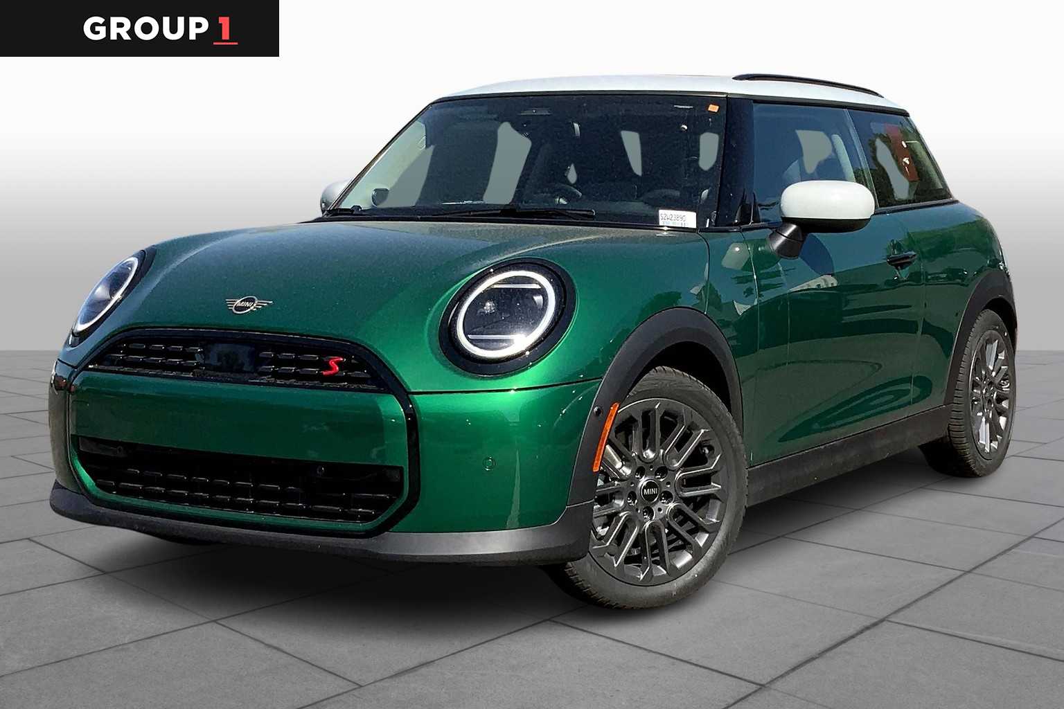 2025 MINI Hardtop 2 Door S's photo