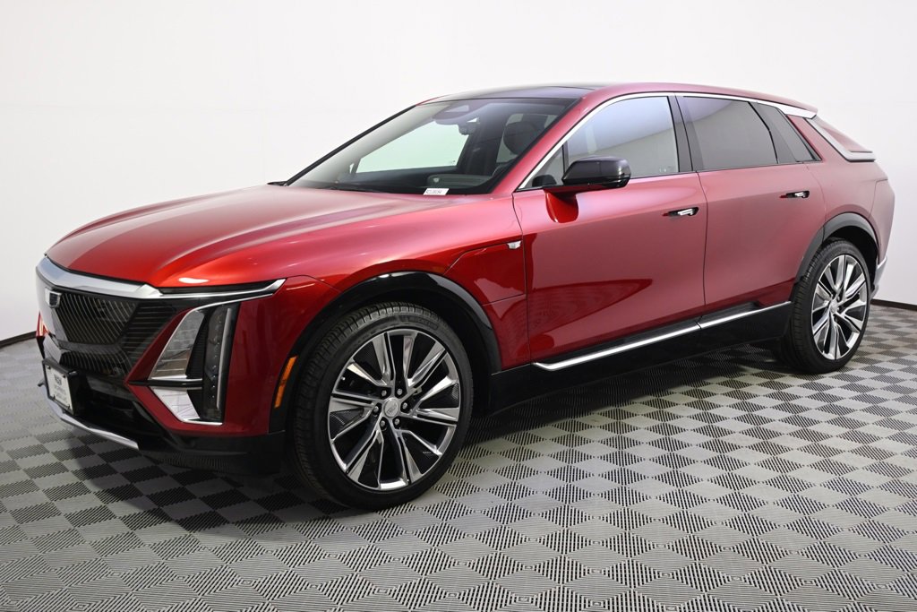 Certified 2024 Cadillac LYRIQ Luxury 3 with VIN 1GYKPSRL7RZ139154 for sale in Minneapolis, Minnesota