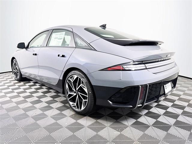 2025 Hyundai Ioniq 6 SEL photo 4