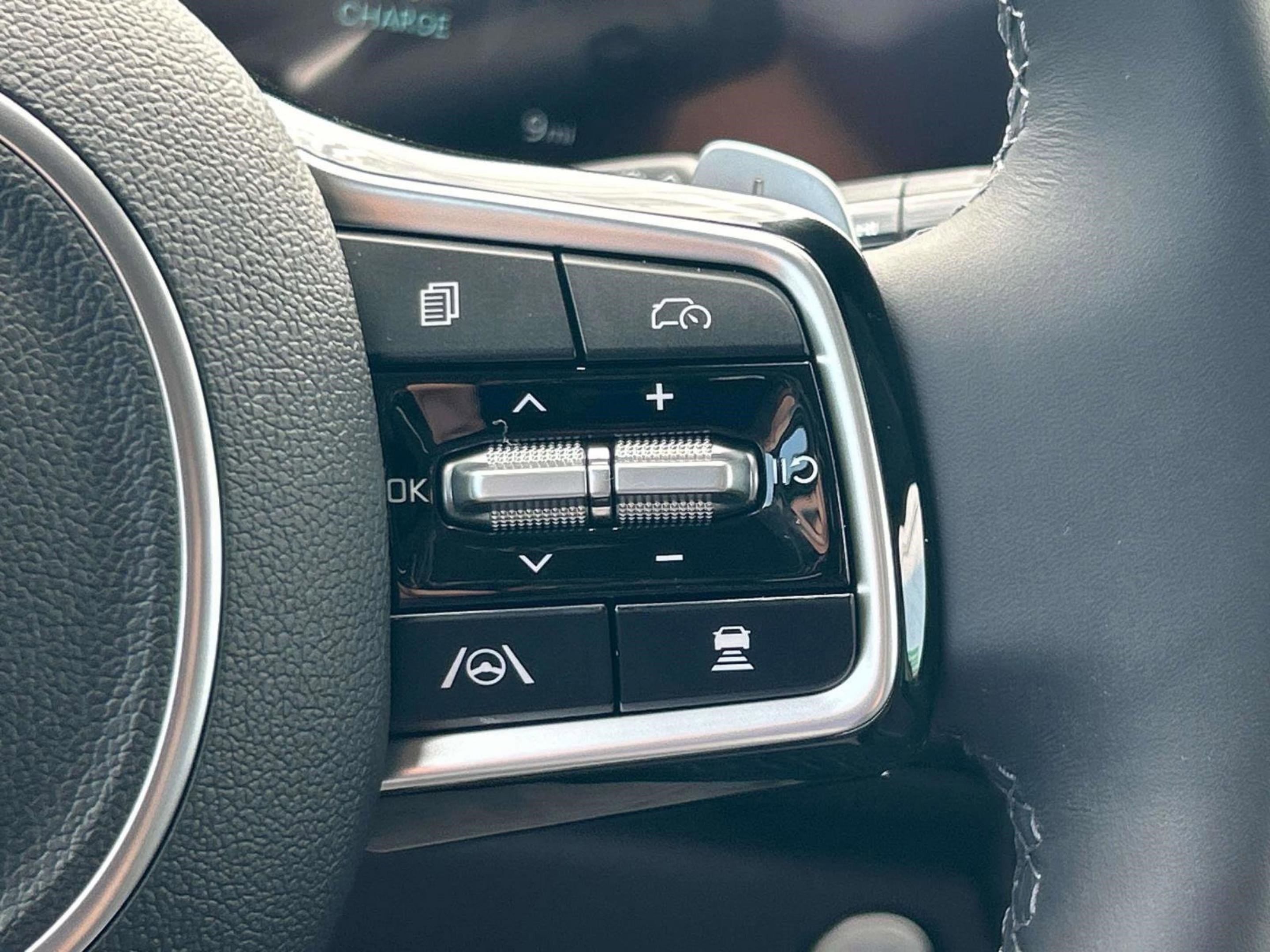 2026 Kia Carnival SX Prestige photo 19