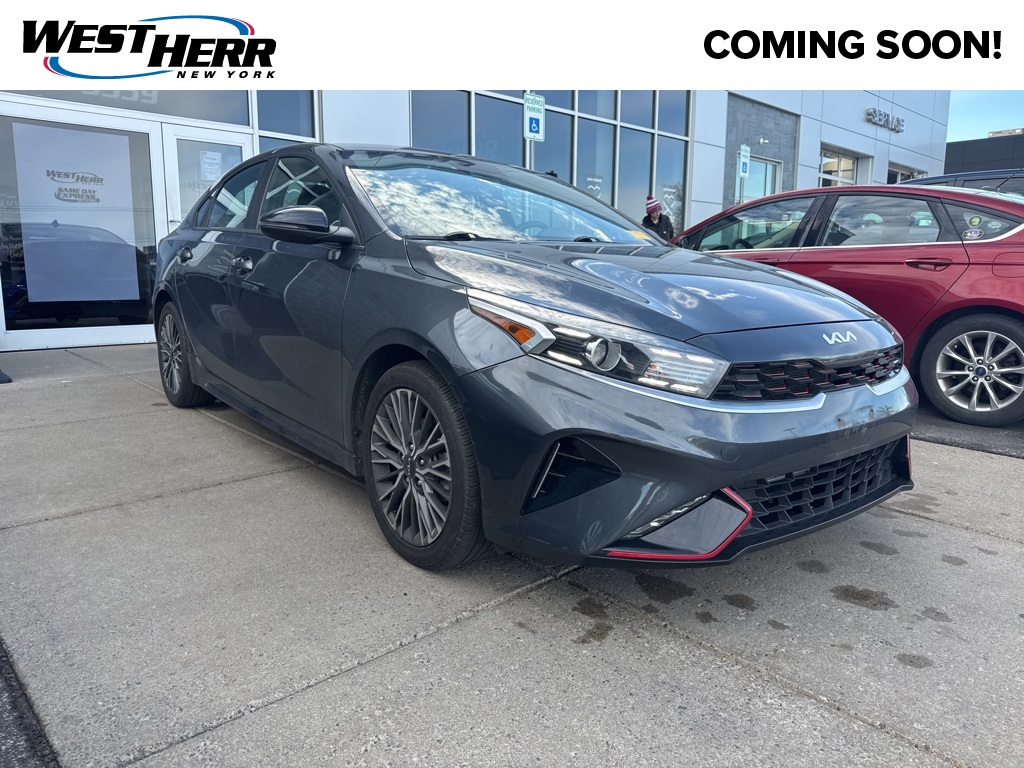 2023 Kia Forte GT-Line photo 2