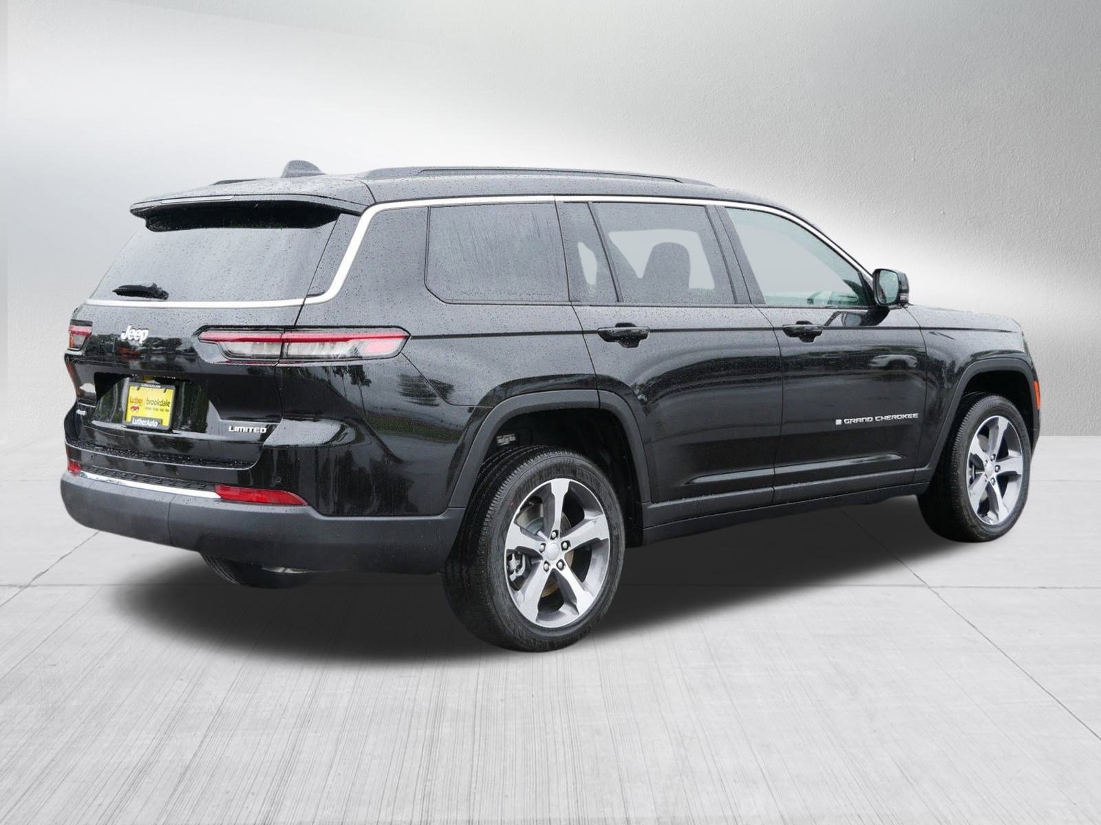 2025 Jeep Grand Cherokee Limited photo 4