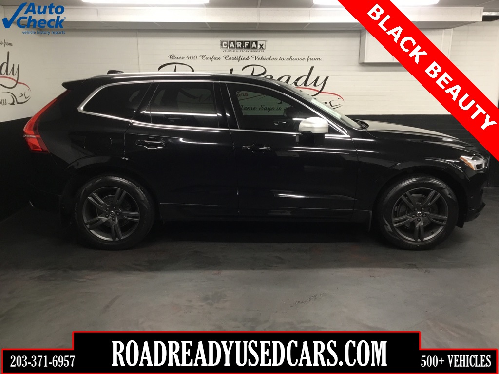 2019 Volvo XC60 R-Design's photo