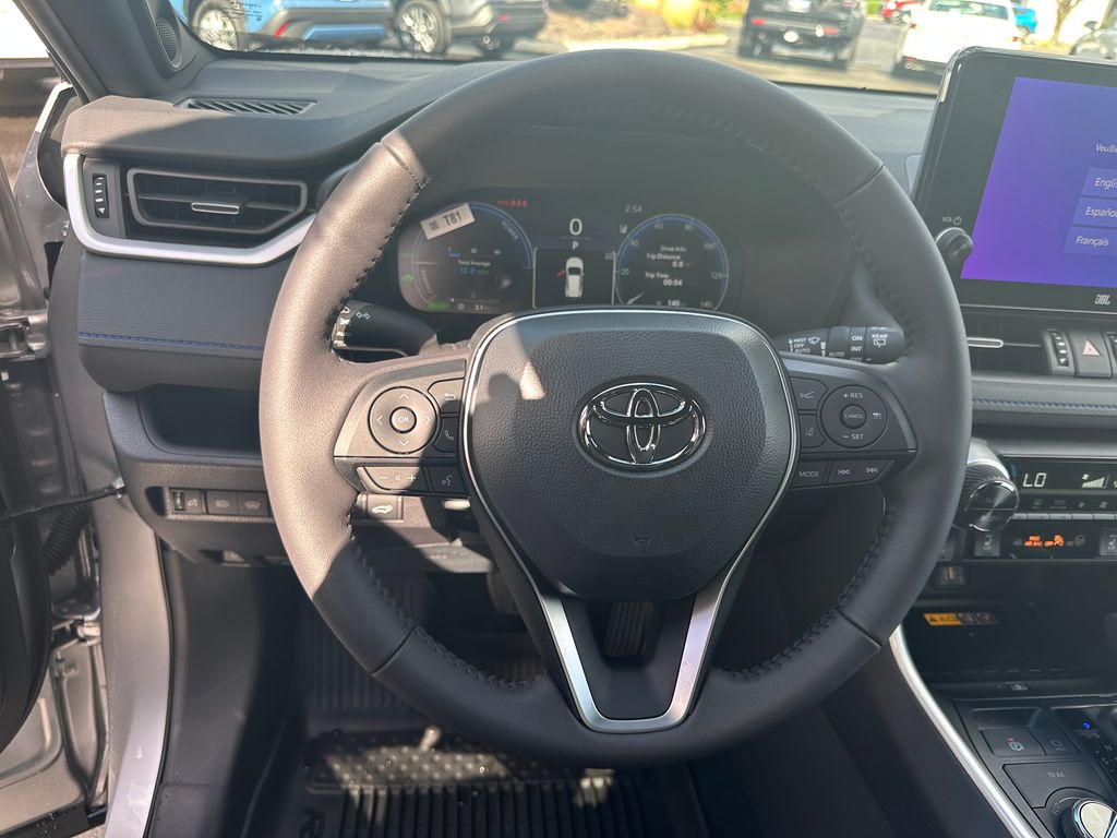 2025 Toyota RAV4 Hybrid XSE photo 18