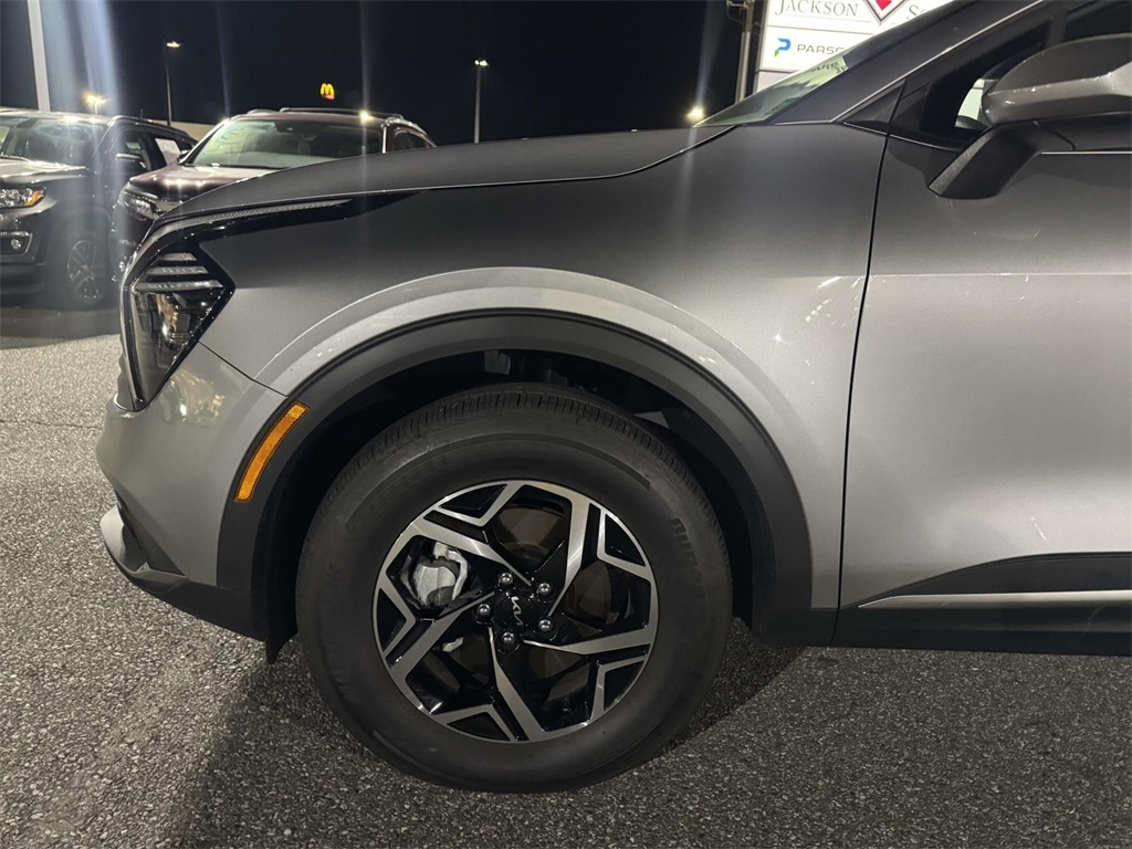 2025 Kia Sportage LX photo 12