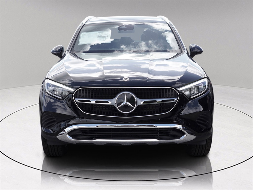 2026 Mercedes Benz GLC 300 photo 2