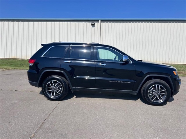 2021 Jeep Grand Cherokee Limited photo 2