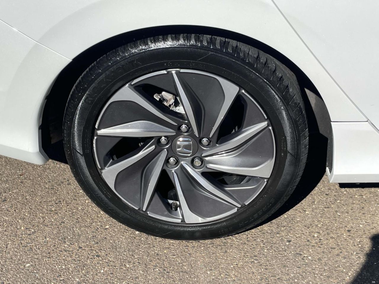 2022 Honda Insight Touring photo 9
