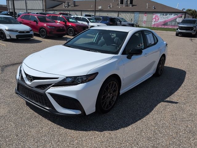 2024 Toyota Camry SE photo 3
