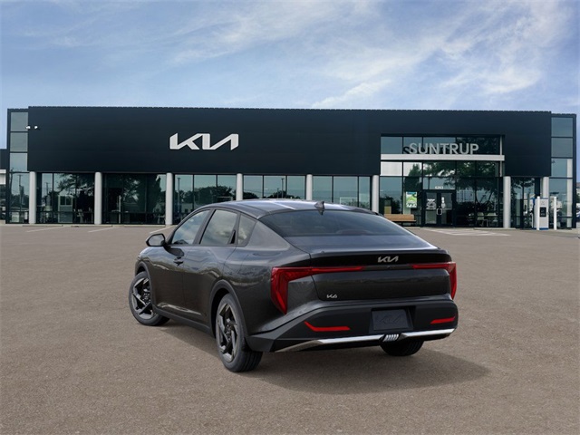 2025 Kia K4 EX photo 2