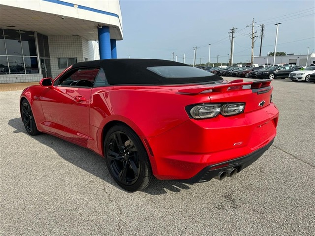 2023 Chevrolet Camaro LT1 photo 3