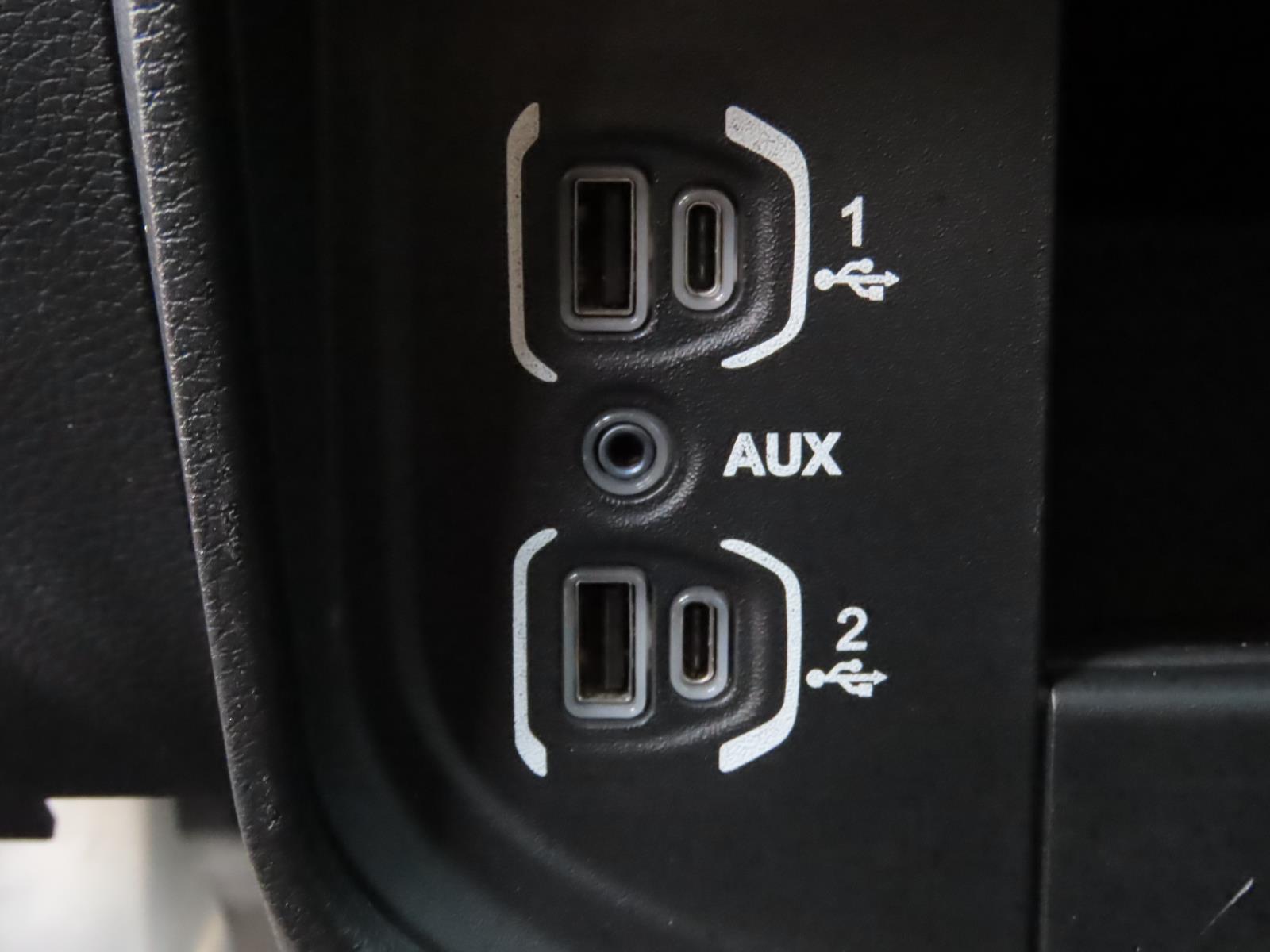 2024 Ram 2500 Tradesman photo 35